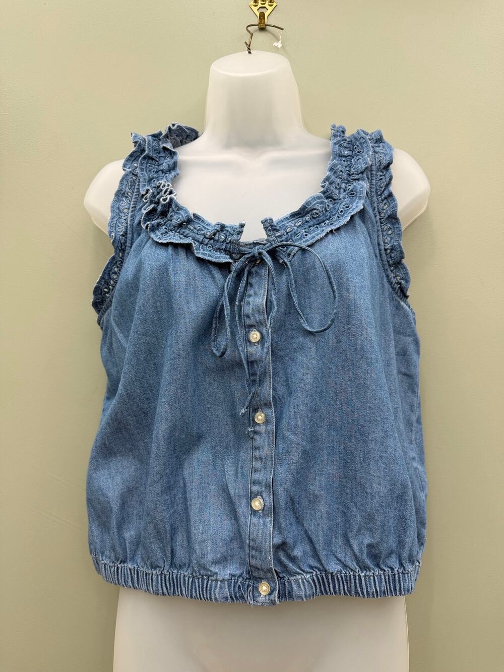 Free Assembly Chambray Eyelet Ruffle Tank Top Small Cottagecore Button Front